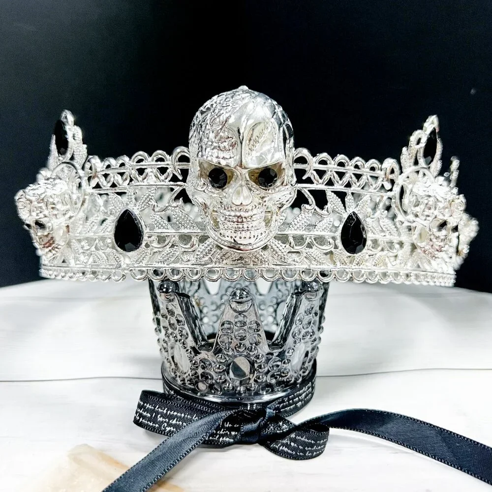 Silver Skull Crown, Skeleton King Crown, Gothic Crown, Renaissance Faire Crown - Picture 10 of 10